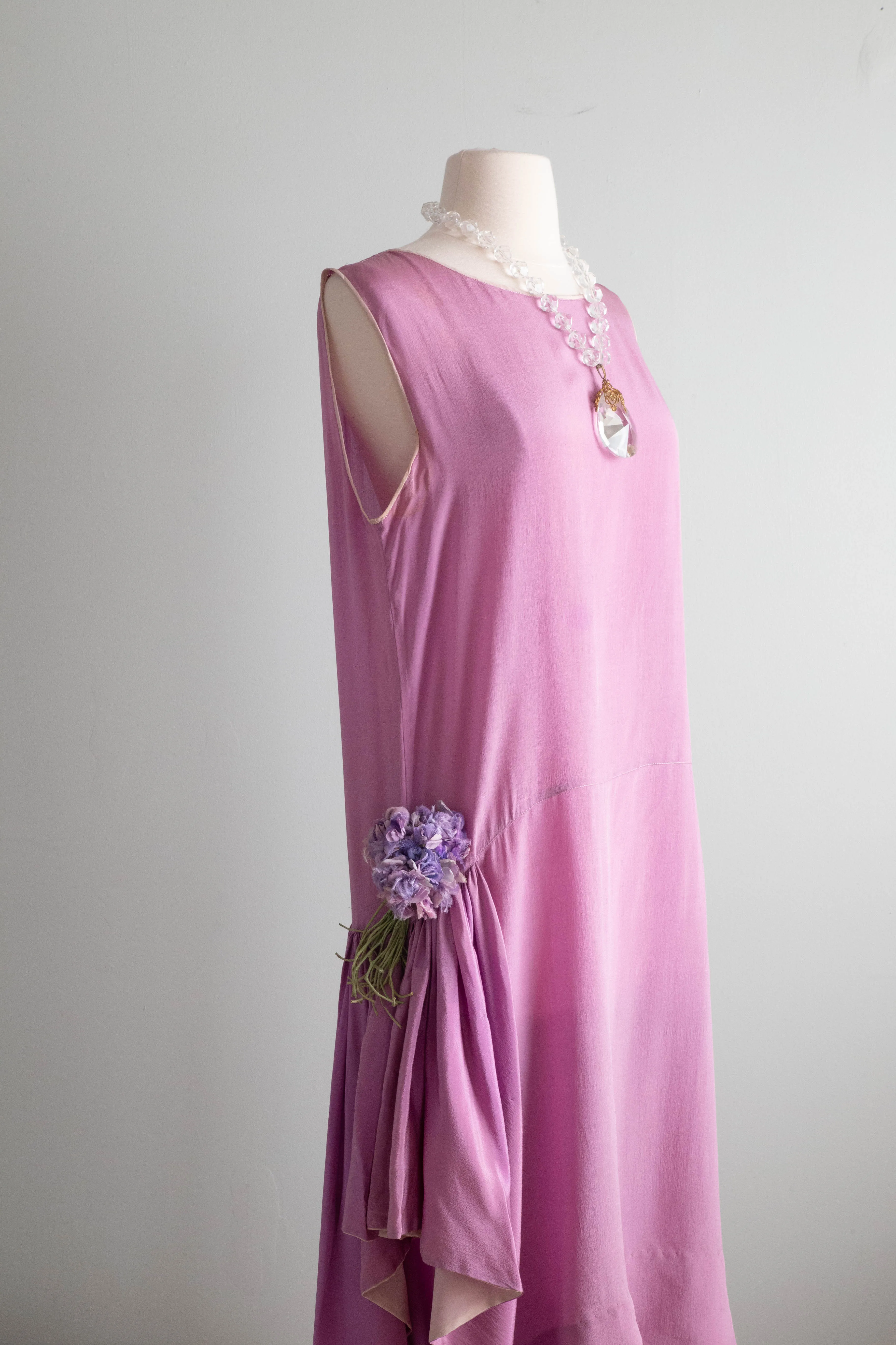 Ethereal 1920's Lavender Silk Flapper Dress With Hip Swag / Medium