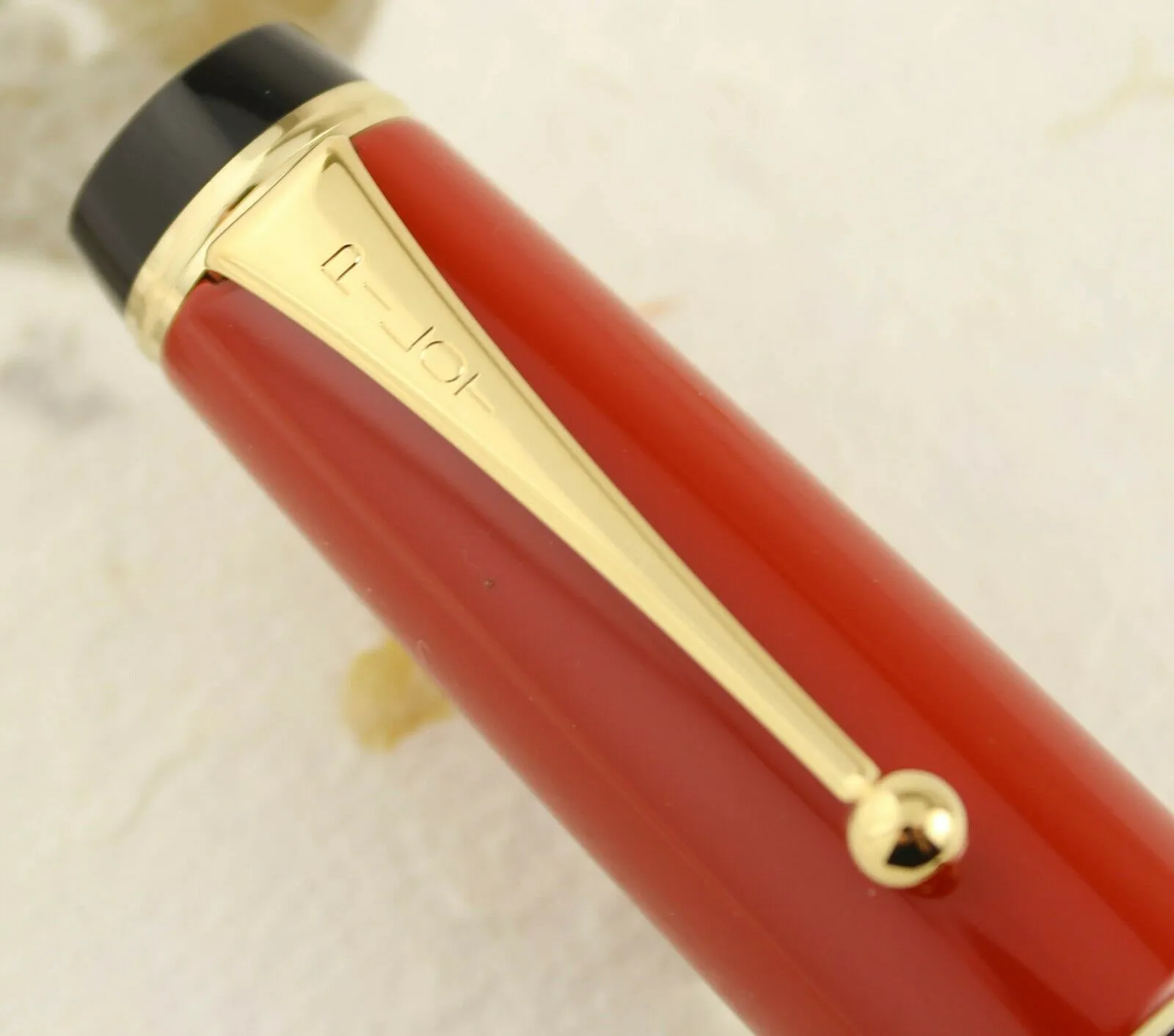 Pilot Custom Vermillion Urushi Fountain Pen